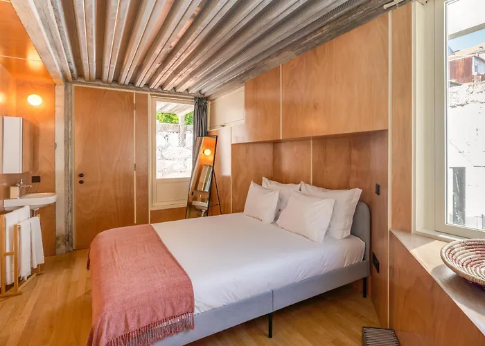 Uma Foyer 25 Апартаменты *