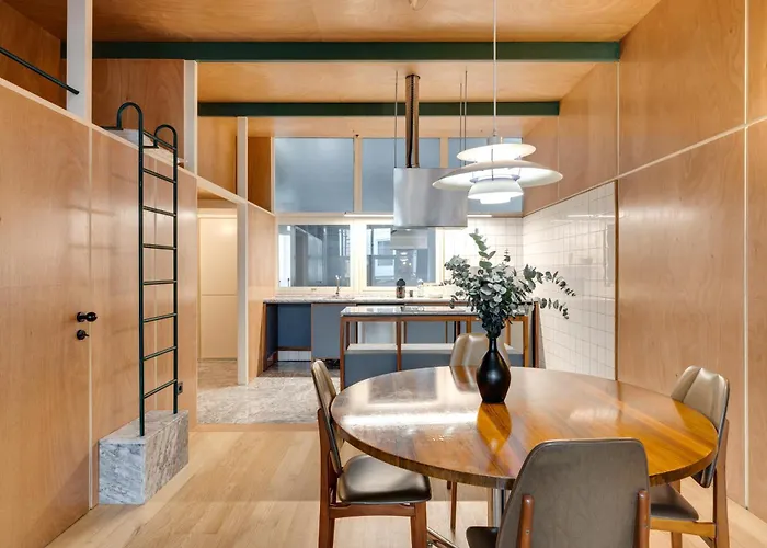 Uma Foyer 25 Порту