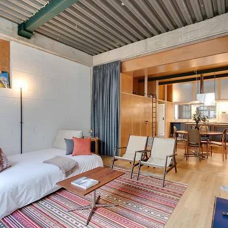 Uma Foyer 25 Apartment