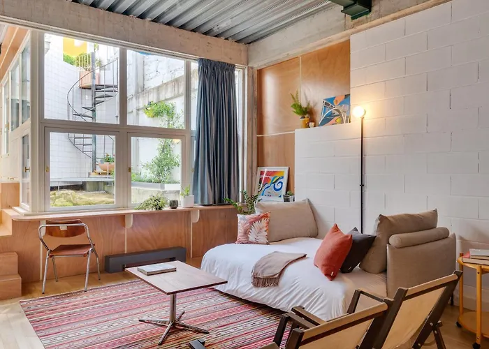 Uma Foyer 25 פורטו