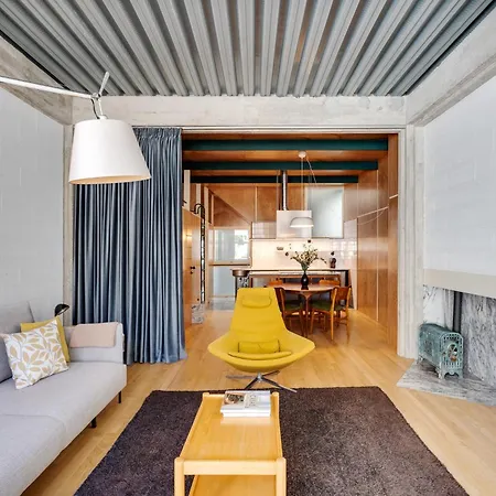 Uma Foyer 25 * 포르투