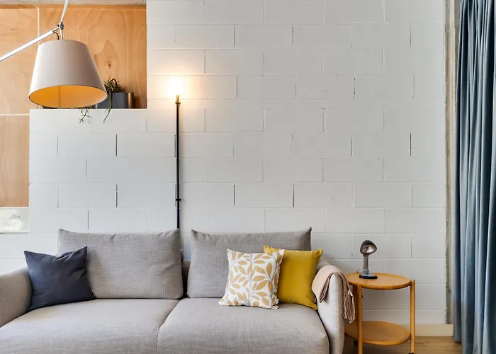 Apartamento Uma Foyer 25 *