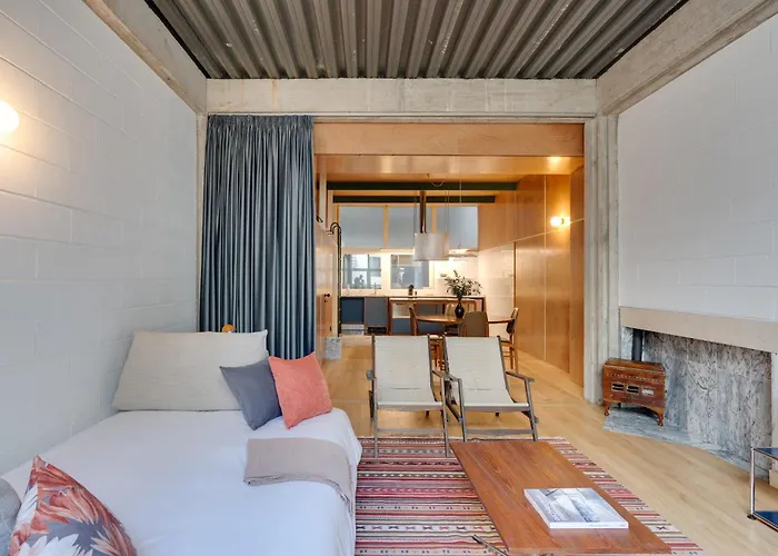 Apartamento Uma Foyer 25 *