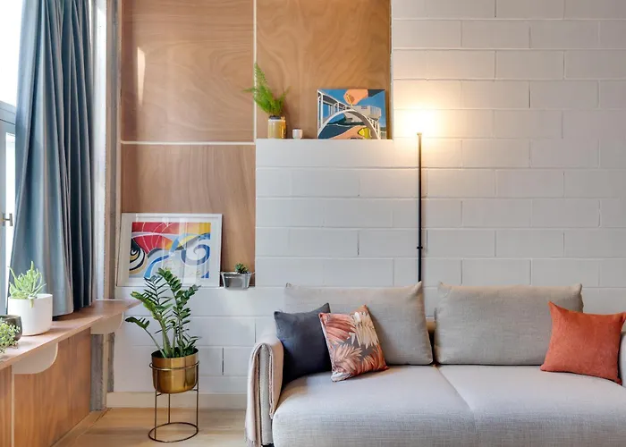 Uma Foyer 25 * Porto