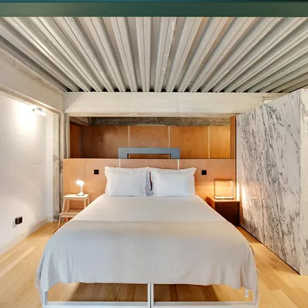 Uma Foyer 25 * Porto